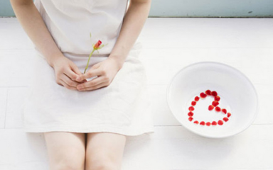 女性月經(jīng)總推遲？別急，一招幫您解決困擾！